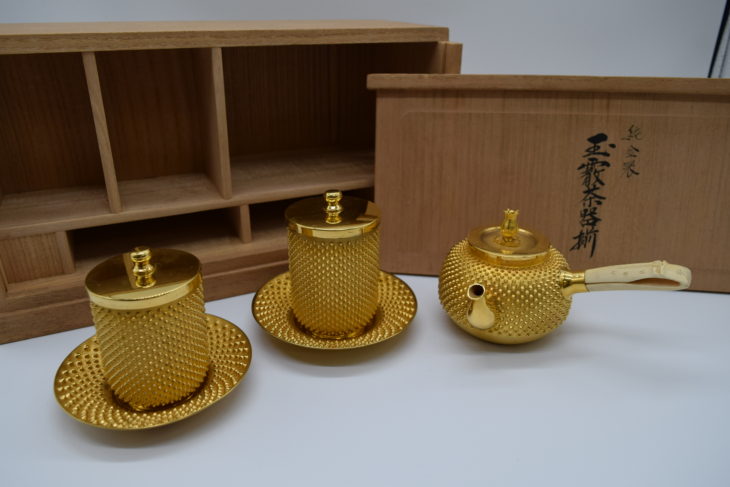 石黒光南 純金製「玉霰茶器揃」 ｜骨董品買取 緑和堂