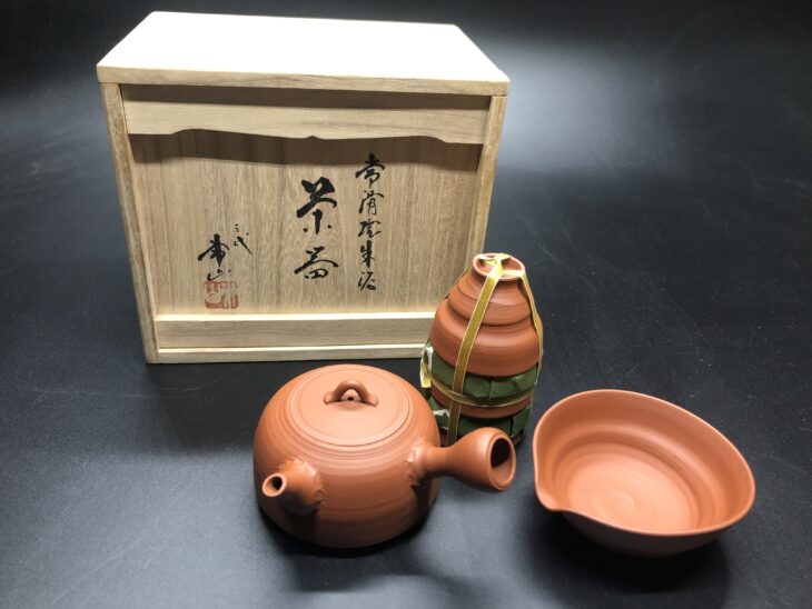 三代 山田 常山 作『常滑焼 朱泥 茶器』 買取価格相場｜骨董品買取 緑和堂