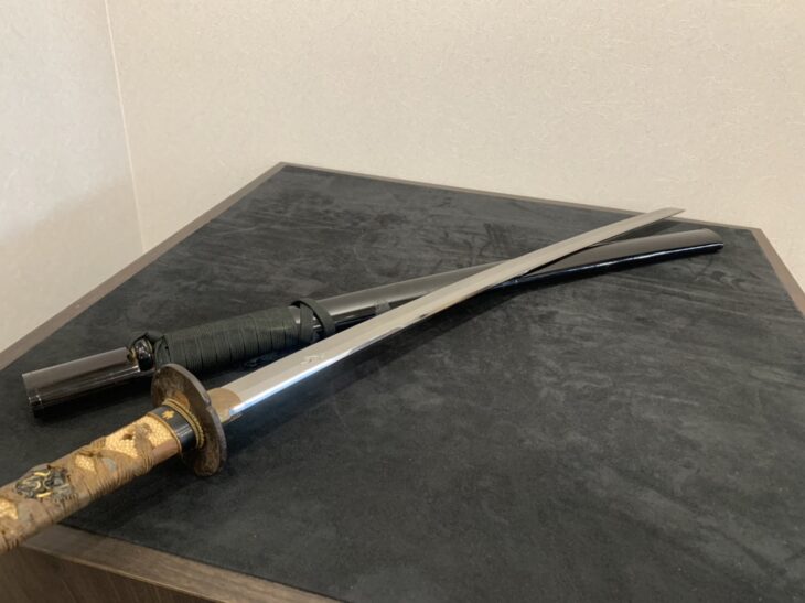 出羽守助重 作「日本刀」 ｜骨董品買取 緑和堂