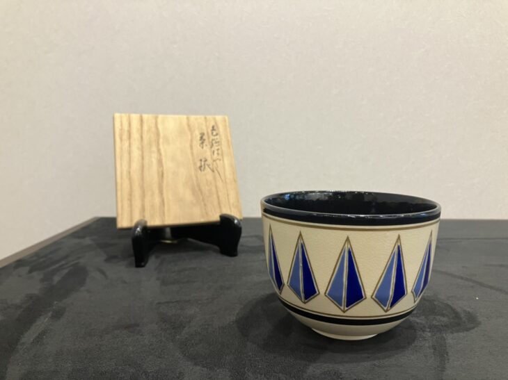 永楽 善五郎 作「色絵林茶碗」をお譲り頂きました。
