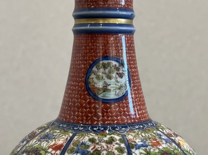 葉山有樹、緻密の花壺の絵 葉山有樹「鹿鳴図壷」 ｜骨董品買取 緑和堂