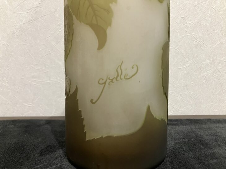 エミール・ガレ 「草花文花瓶」 ｜骨董品買取 緑和堂