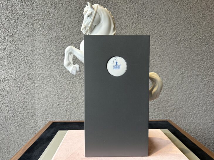 リヤドロ 『跳躍』 ｜骨董品買取 緑和堂