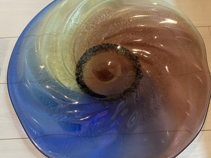 骨董　琉球ガラス　工芸ガラス　現代の名工　稲嶺盛吉　３色泡ガラス　プレート　大皿 骨董 琉球ガラス 工芸ガラス 現代の名工 稲嶺盛吉 3色泡ガラス