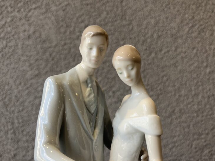 【公式】フジのお歳暮・冬ギフト 人形 陶器 新郎新婦 ウェディング人形 作家物 （リヤドロ 手作り 工芸品