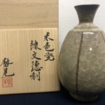 峯岸勢晃 作 『米色瓷線文徳利』