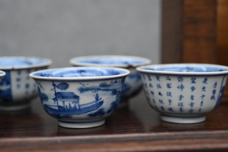 赤壁図 染付煎茶碗 ｜骨董品買取 緑和堂