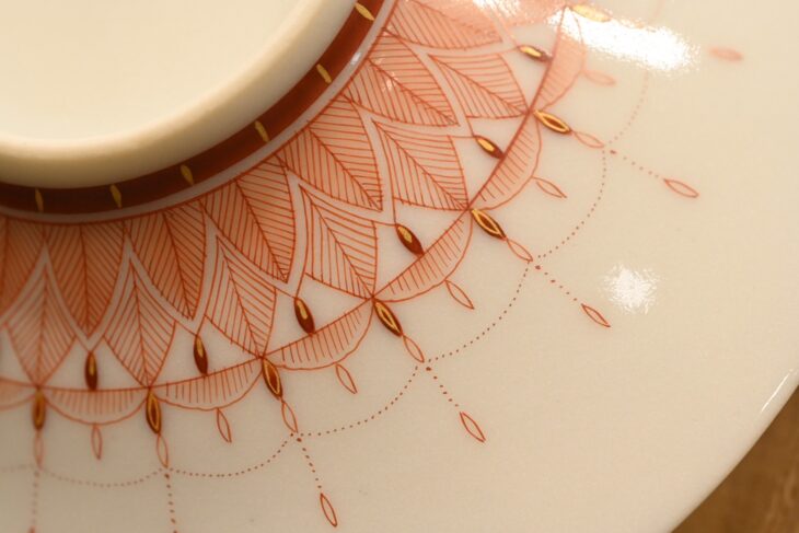 陶芸　手作り陶器　茶壺、赤絵牡丹図柄 2642 九谷焼 角福 赤絵 金蘭手 仙盞瓶 酒器 時代物 2642 九谷焼