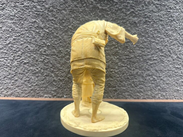 象牙 置物 『戯れる親子』 ｜骨董品買取 緑和堂