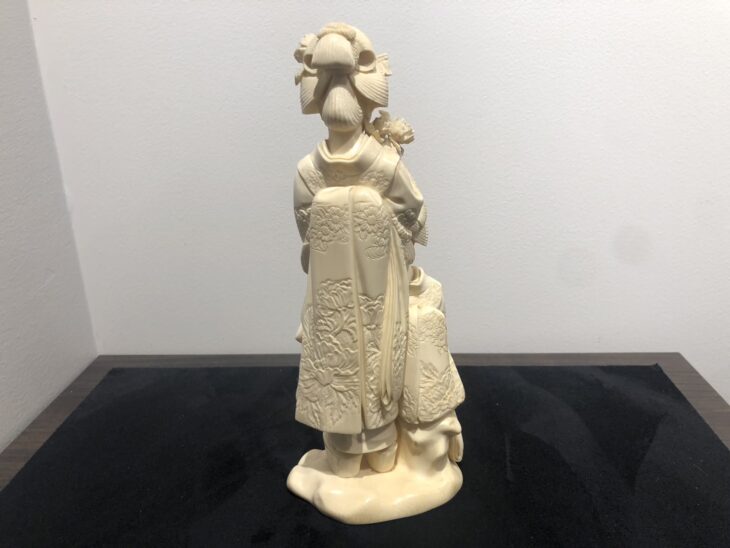 珍品！！　唐木製　象牙台　飾台　象形彫刻　武具　火縄銃 日本刀 台 BJ180 BJ180 珍品！！ 唐木製 象牙台 飾台 象形彫刻 武具 火縄銃 日本刀 台