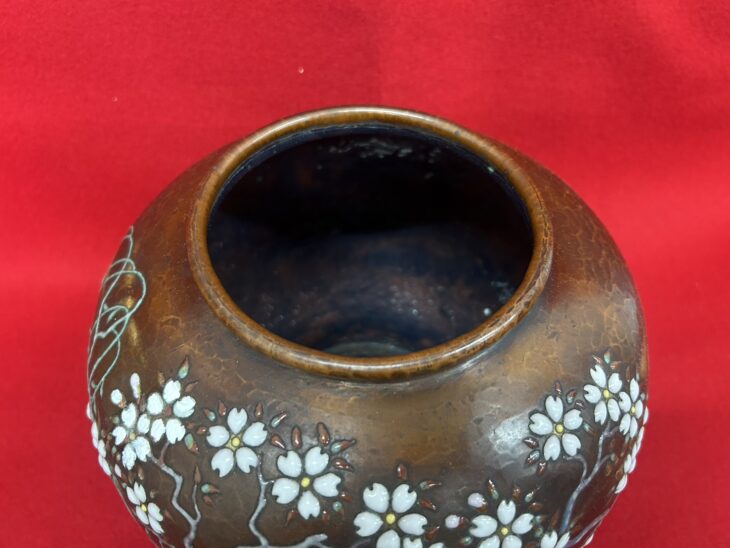 安藤七宝 花瓶 安藤七宝 『鎚起七宝花瓶』 ｜骨董品買取 緑和堂