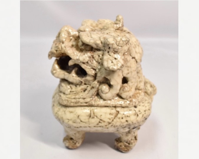 骨董 工芸品 香炉 唐獅子 前川電光 古志野 『唐獅子香炉』 ｜骨董品買取 緑和堂