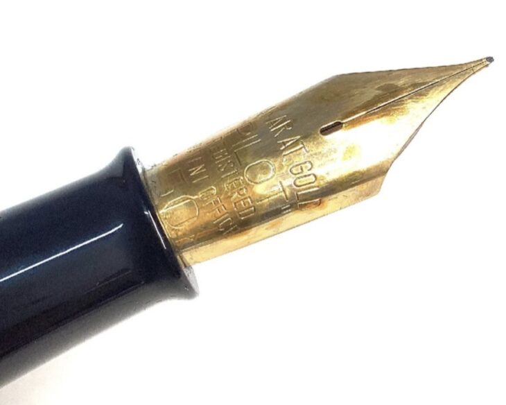新品未使用　1980年製造　旧型　美品　國光會 蒔絵　龍　パイロット パイロット 國光會製 『大型蒔絵万年筆』 ｜骨董品買取 緑和堂