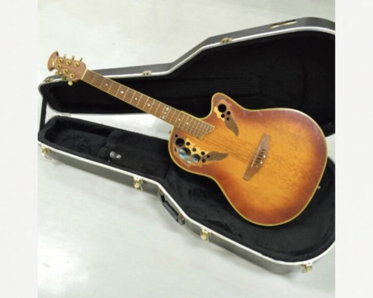 Ovation  Celebrity Deluxe CS257