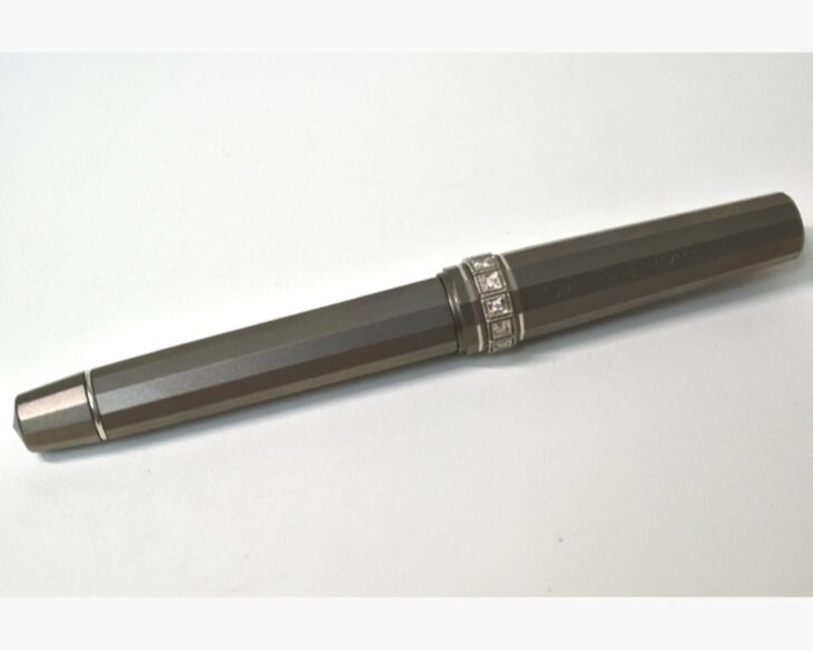 OMAS 万年筆 『T2』300本限定モデル