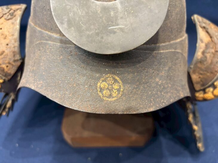 鉄地 桃形兜 ｜骨董品買取 緑和堂