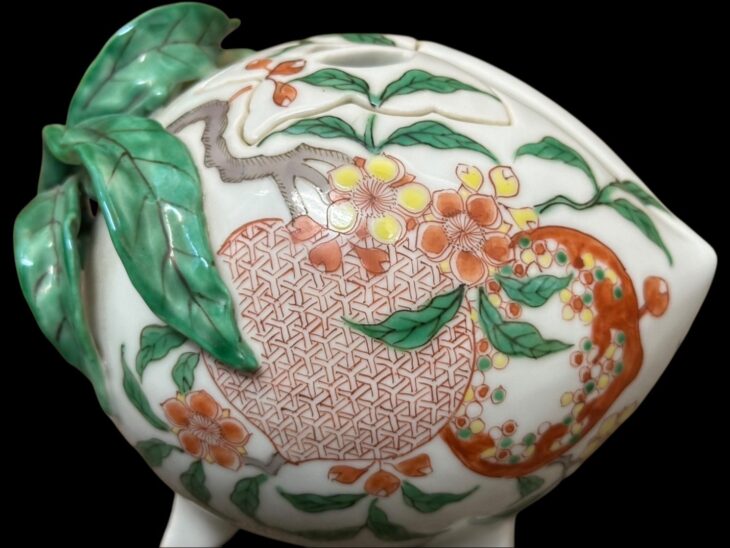 三浦竹泉 『色絵桃 香炉』 ｜骨董品買取 緑和堂
