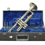 YAMAHA『トランペット YTR-136』