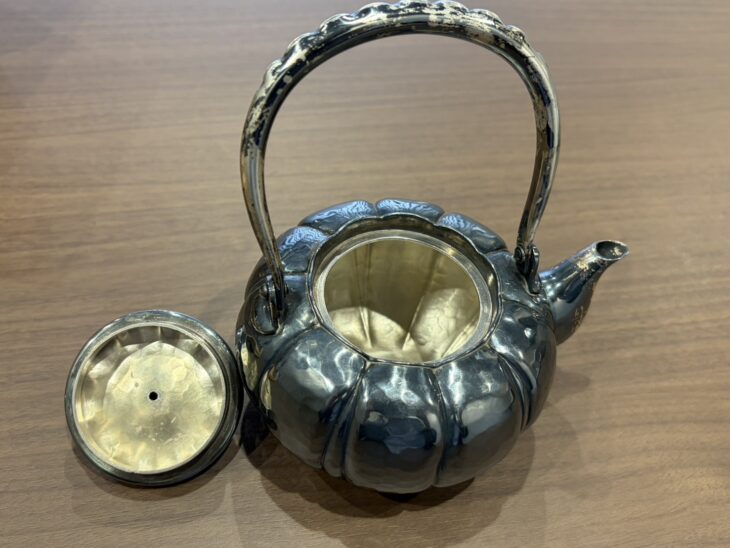松栄堂 『純銀製南瓜 燗瓶』 ｜骨董品買取 緑和堂