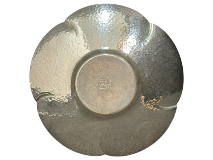 秦 蔵六 『捻梅式 純銀茶托』 ｜骨董品買取 緑和堂