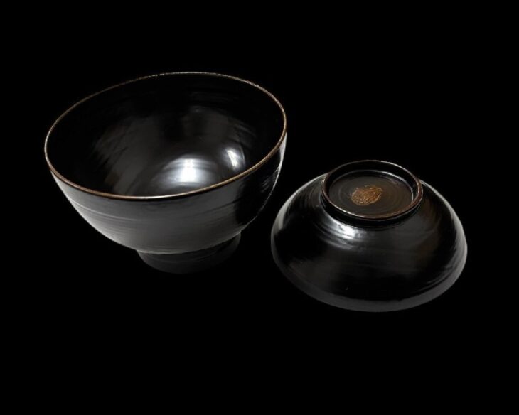 角偉三郎 『黒縁練金椀』 六つ星 ｜骨董品買取 緑和堂