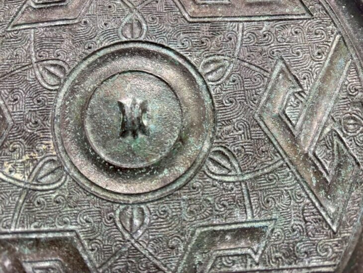 六山文銅鏡 ｜骨董品買取 緑和堂