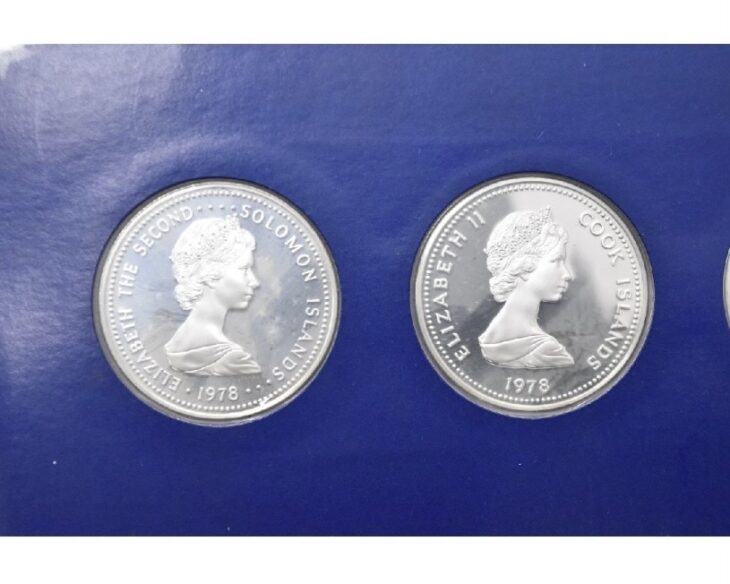 戴冠25周年記念 クラウン貨 プルーフセット |骨董品買取 緑和堂 戴冠25周年記念 クラウン貨 プルーフセット |骨董品買取 緑和堂