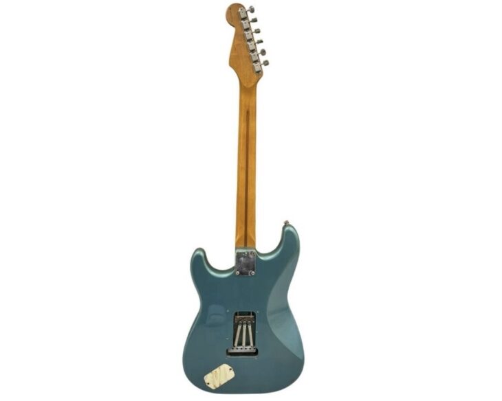 ストラトキャスター　メーカー不明 Fender 『ストラトキャスター MN8127139』 ｜骨董品買取 緑和堂