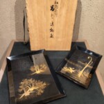 金城萬茂  『呂色進物盆』
